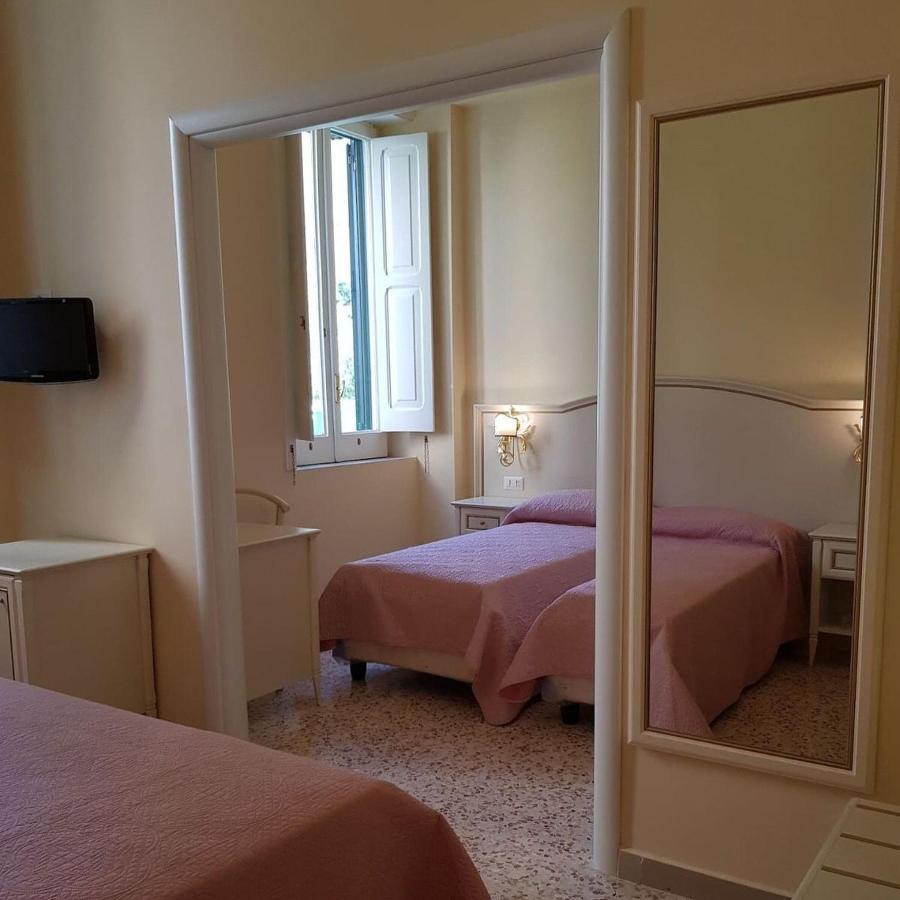 Albergo Santa Teresa トッレ・デル・グレコ エクステリア 写真
